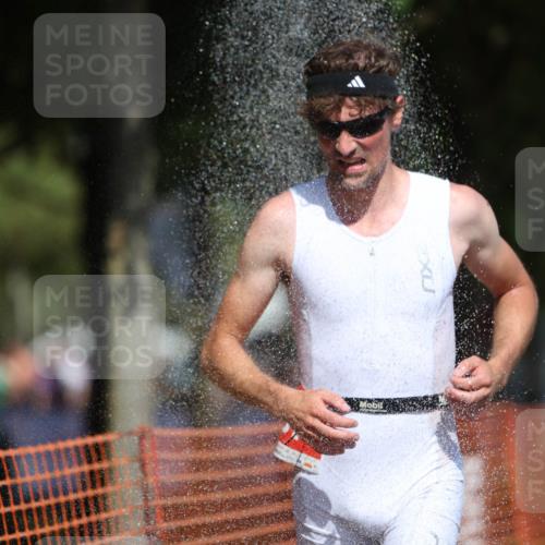 07.09.2025 - 19. Norderstedt Triathlon Michael Strokosch http://msf.ph/oto/8752780 07.09.2025 12:46:41 Laufen 697, 788 meine-sportfotos.de