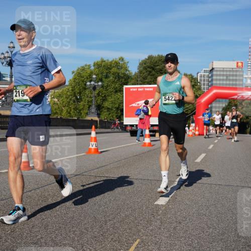 07.09.2025 - BARMER Alsterlauf Yannick Fuchs http://msf.ph/oto/8752789 07.09.2025 09:36:31 Laufen 219, 542 meine-sportfotos.de