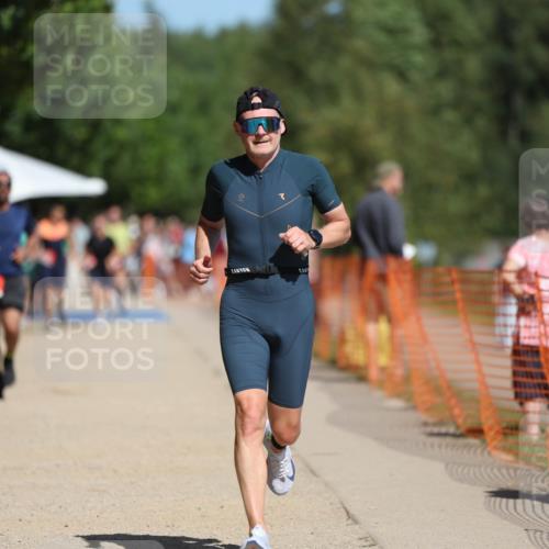 07.09.2025 - 19. Norderstedt Triathlon Michael Strokosch http://msf.ph/oto/8752815 07.09.2025 12:46:44 Laufen 251, 697, 788 meine-sportfotos.de
