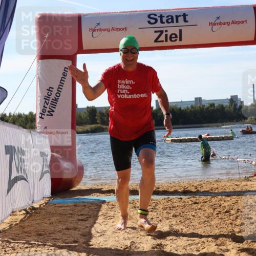 07.09.2025 - 19. Norderstedt Triathlon Luisa Fischer http://msf.ph/oto/8752818 07.09.2025 11:24:50 Schwimmen 830 meine-sportfotos.de