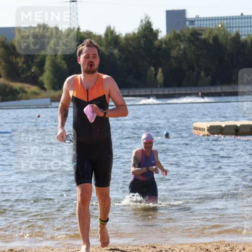 07.09.2025 - 19. Norderstedt Triathlon Luisa Fischer http://msf.ph/oto/8752867 07.09.2025 11:26:09 Schwimmen 162 meine-sportfotos.de