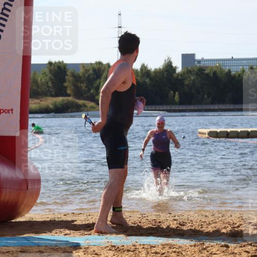 07.09.2025 - 19. Norderstedt Triathlon Luisa Fischer http://msf.ph/oto/8752894 07.09.2025 11:26:12 Schwimmen 162, 163 meine-sportfotos.de