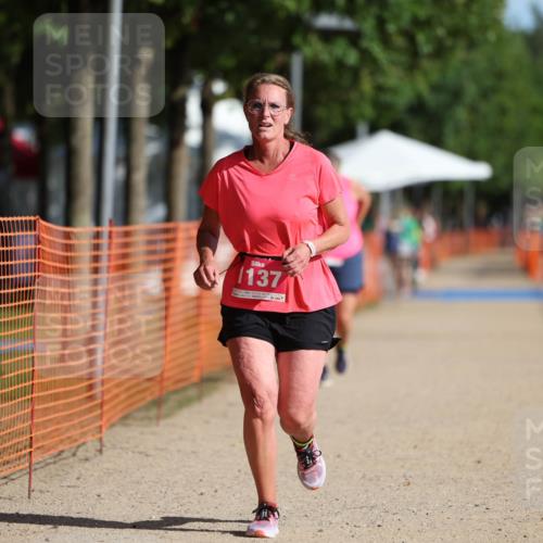 07.09.2025 - 19. Norderstedt Triathlon Michael Strokosch http://msf.ph/oto/8752902 07.09.2025 10:37:09 Laufen 1137 meine-sportfotos.de