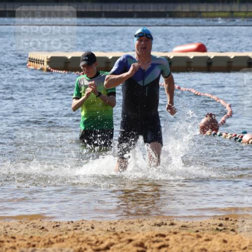 07.09.2025 - 19. Norderstedt Triathlon Luisa Fischer http://msf.ph/oto/8752992 07.09.2025 11:27:17 Schwimmen 170 meine-sportfotos.de