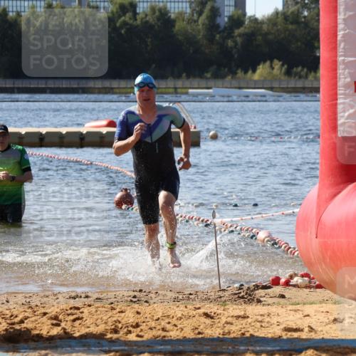 07.09.2025 - 19. Norderstedt Triathlon Luisa Fischer http://msf.ph/oto/8753005 07.09.2025 11:27:18 Schwimmen 170 meine-sportfotos.de