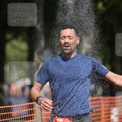 07.09.2025 - 19. Norderstedt Triathlon Michael Strokosch http://msf.ph/oto/8753010 07.09.2025 12:46:51 Laufen 251 meine-sportfotos.de