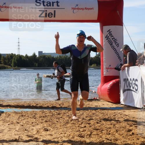 07.09.2025 - 19. Norderstedt Triathlon Luisa Fischer http://msf.ph/oto/8753061 07.09.2025 11:27:22 Schwimmen 170 meine-sportfotos.de