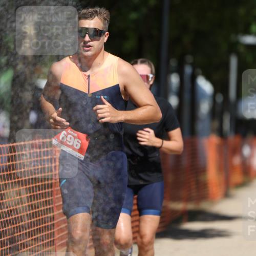 07.09.2025 - 19. Norderstedt Triathlon Michael Strokosch http://msf.ph/oto/8753114 07.09.2025 12:47:00 Laufen 696, 776, 1213, 1247 meine-sportfotos.de