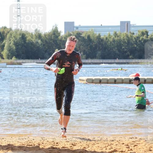 07.09.2025 - 19. Norderstedt Triathlon Luisa Fischer http://msf.ph/oto/8753117 07.09.2025 11:38:23 Schwimmen 791 meine-sportfotos.de