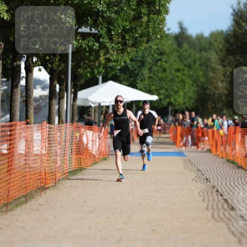 07.09.2025 - 19. Norderstedt Triathlon Michael Strokosch http://msf.ph/oto/8753122 07.09.2025 10:38:20 Laufen 1138 meine-sportfotos.de