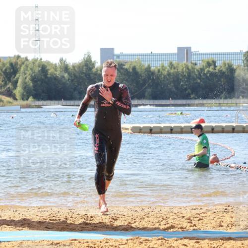 07.09.2025 - 19. Norderstedt Triathlon Luisa Fischer http://msf.ph/oto/8753127 07.09.2025 11:38:24 Schwimmen 791 meine-sportfotos.de