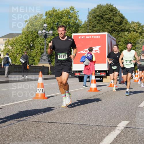 07.09.2025 - BARMER Alsterlauf Yannick Fuchs http://msf.ph/oto/8753134 07.09.2025 09:36:47 Laufen 3480, 2618, 2826, 8113, 158622, 2411 meine-sportfotos.de