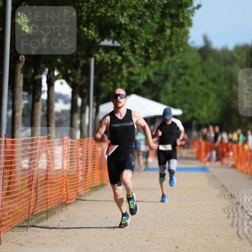 07.09.2025 - 19. Norderstedt Triathlon Michael Strokosch http://msf.ph/oto/8753185 07.09.2025 10:38:23 Laufen 1138, 1147 meine-sportfotos.de