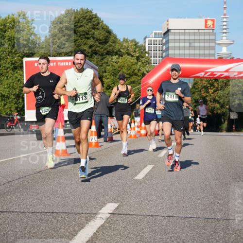 07.09.2025 - BARMER Alsterlauf Yannick Fuchs http://msf.ph/oto/8753187 07.09.2025 09:36:48 Laufen 1, 2826, 8113, 5862, 6255, 4, 2411 meine-sportfotos.de