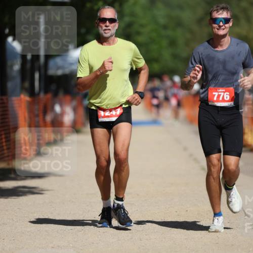 07.09.2025 - 19. Norderstedt Triathlon Michael Strokosch http://msf.ph/oto/8753190 07.09.2025 12:47:03 Laufen 696, 776, 1213, 1247 meine-sportfotos.de