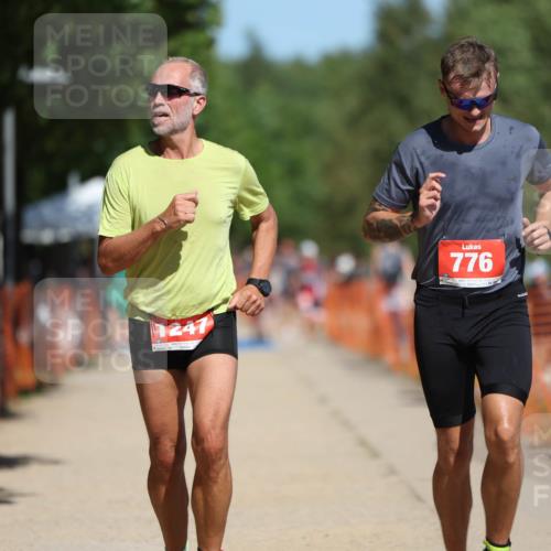 07.09.2025 - 19. Norderstedt Triathlon Michael Strokosch http://msf.ph/oto/8753221 07.09.2025 12:47:04 Laufen 696, 776, 1213, 1247 meine-sportfotos.de