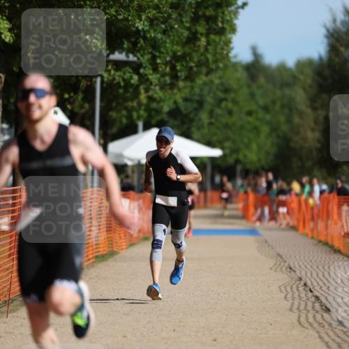 07.09.2025 - 19. Norderstedt Triathlon Michael Strokosch http://msf.ph/oto/8753227 07.09.2025 10:38:25 Laufen 1138, 1147 meine-sportfotos.de