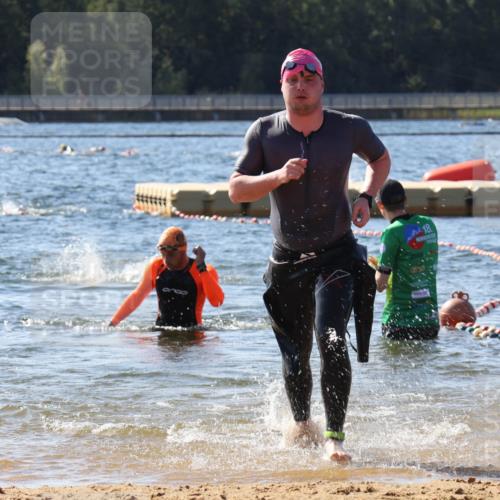 07.09.2025 - 19. Norderstedt Triathlon Luisa Fischer http://msf.ph/oto/8753228 07.09.2025 11:39:25 Schwimmen 168, 1346 meine-sportfotos.de