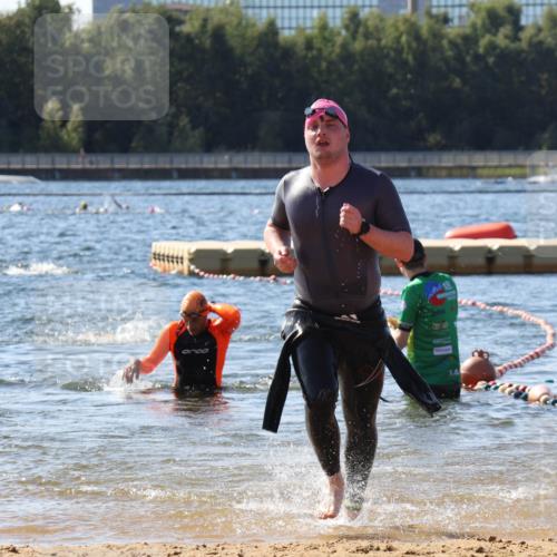 07.09.2025 - 19. Norderstedt Triathlon Luisa Fischer http://msf.ph/oto/8753234 07.09.2025 11:39:25 Schwimmen 168, 1346 meine-sportfotos.de