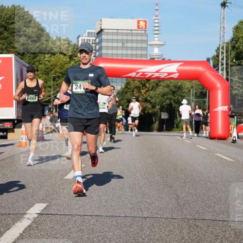 07.09.2025 - BARMER Alsterlauf Yannick Fuchs http://msf.ph/oto/8753243 07.09.2025 09:36:49 Laufen 13, 5862, 62, 241, 5051 meine-sportfotos.de