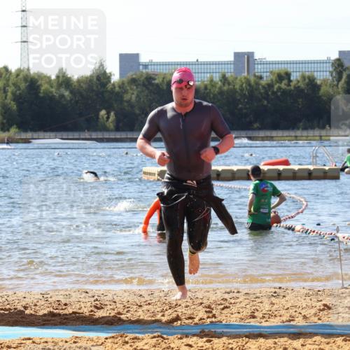 07.09.2025 - 19. Norderstedt Triathlon Luisa Fischer http://msf.ph/oto/8753264 07.09.2025 11:39:27 Schwimmen 168, 1346 meine-sportfotos.de