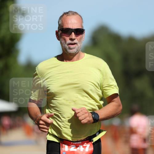 07.09.2025 - 19. Norderstedt Triathlon Michael Strokosch http://msf.ph/oto/8753267 07.09.2025 12:47:06 Laufen 776, 1247 meine-sportfotos.de