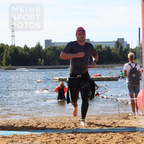 07.09.2025 - 19. Norderstedt Triathlon Luisa Fischer http://msf.ph/oto/8753285 07.09.2025 11:39:28 Schwimmen 168, 1346 meine-sportfotos.de