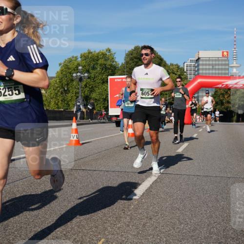 07.09.2025 - BARMER Alsterlauf Yannick Fuchs http://msf.ph/oto/8753337 07.09.2025 09:36:52 Laufen 6255, 4949, 605, 2699 meine-sportfotos.de