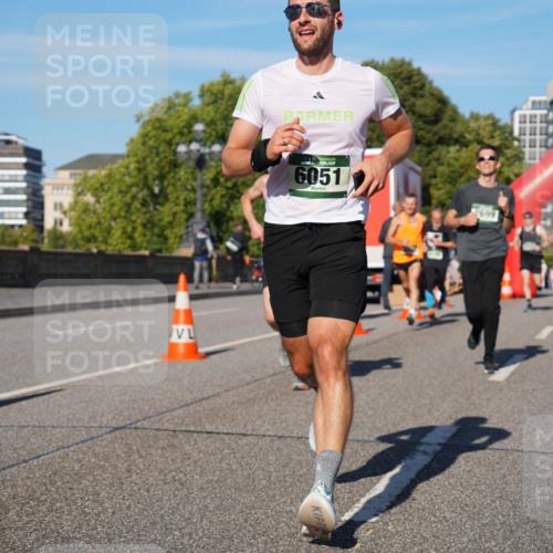 07.09.2025 - BARMER Alsterlauf Yannick Fuchs http://msf.ph/oto/8753347 07.09.2025 09:36:52 Laufen 136, 6051, 2699 meine-sportfotos.de