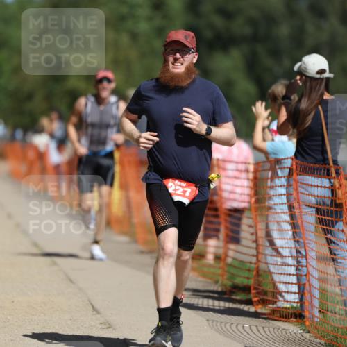 07.09.2025 - 19. Norderstedt Triathlon Michael Strokosch http://msf.ph/oto/8753349 07.09.2025 12:47:21 Laufen 151, 227, 713 meine-sportfotos.de