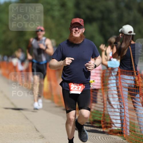 07.09.2025 - 19. Norderstedt Triathlon Michael Strokosch http://msf.ph/oto/8753358 07.09.2025 12:47:21 Laufen 151, 227, 713 meine-sportfotos.de