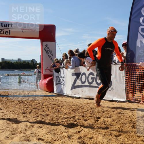 07.09.2025 - 19. Norderstedt Triathlon Luisa Fischer http://msf.ph/oto/8753374 07.09.2025 11:39:38 Schwimmen 1233, 1346 meine-sportfotos.de