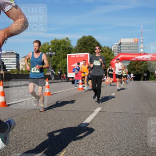 07.09.2025 - BARMER Alsterlauf Yannick Fuchs http://msf.ph/oto/8753386 07.09.2025 09:36:53 Laufen 36, 6051, 4949, 2699 meine-sportfotos.de