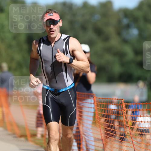 07.09.2025 - 19. Norderstedt Triathlon Michael Strokosch http://msf.ph/oto/8753467 07.09.2025 12:47:24 Laufen 151, 227 meine-sportfotos.de