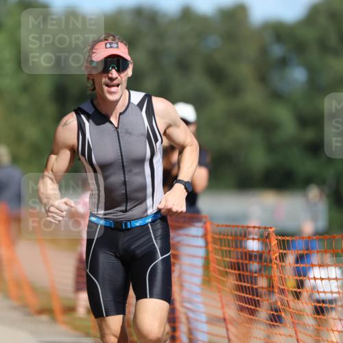 07.09.2025 - 19. Norderstedt Triathlon Michael Strokosch http://msf.ph/oto/8753473 07.09.2025 12:47:25 Laufen 151, 227 meine-sportfotos.de