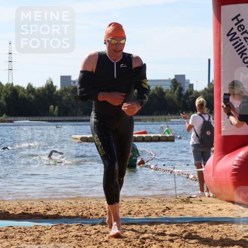 07.09.2025 - 19. Norderstedt Triathlon Luisa Fischer http://msf.ph/oto/8753478 07.09.2025 11:40:16 Schwimmen 1272 meine-sportfotos.de