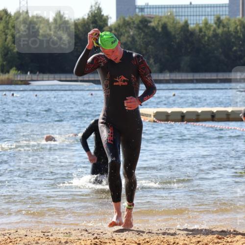 07.09.2025 - 19. Norderstedt Triathlon Luisa Fischer http://msf.ph/oto/8753489 07.09.2025 11:40:28 Schwimmen 226, 824 meine-sportfotos.de