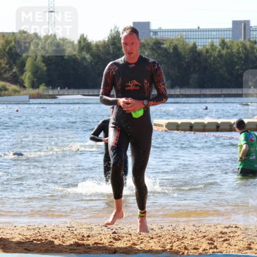 07.09.2025 - 19. Norderstedt Triathlon Luisa Fischer http://msf.ph/oto/8753495 07.09.2025 11:40:28 Schwimmen 226, 824 meine-sportfotos.de