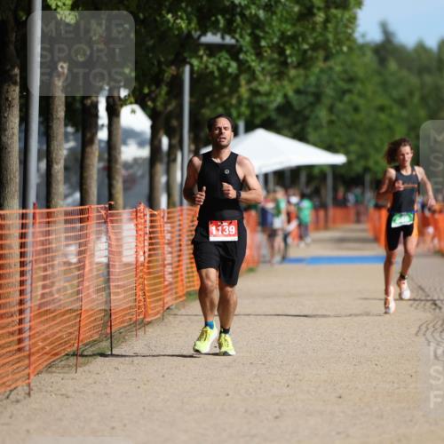 07.09.2025 - 19. Norderstedt Triathlon Michael Strokosch http://msf.ph/oto/8753500 07.09.2025 10:38:49 Laufen 646, 1131, 1139 meine-sportfotos.de