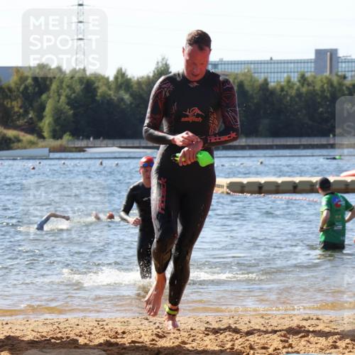 07.09.2025 - 19. Norderstedt Triathlon Luisa Fischer http://msf.ph/oto/8753502 07.09.2025 11:40:29 Schwimmen 226, 824 meine-sportfotos.de