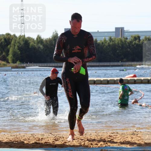 07.09.2025 - 19. Norderstedt Triathlon Luisa Fischer http://msf.ph/oto/8753508 07.09.2025 11:40:29 Schwimmen 226, 824 meine-sportfotos.de