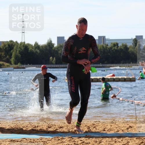 07.09.2025 - 19. Norderstedt Triathlon Luisa Fischer http://msf.ph/oto/8753513 07.09.2025 11:40:30 Schwimmen 226, 824 meine-sportfotos.de