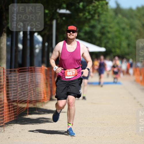 07.09.2025 - 19. Norderstedt Triathlon Michael Strokosch http://msf.ph/oto/8753522 07.09.2025 12:47:40 Laufen 857 meine-sportfotos.de
