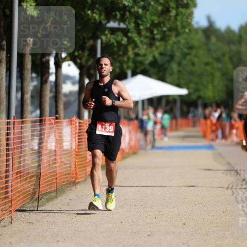 07.09.2025 - 19. Norderstedt Triathlon Michael Strokosch http://msf.ph/oto/8753525 07.09.2025 10:38:49 Laufen 646, 1131, 1139 meine-sportfotos.de