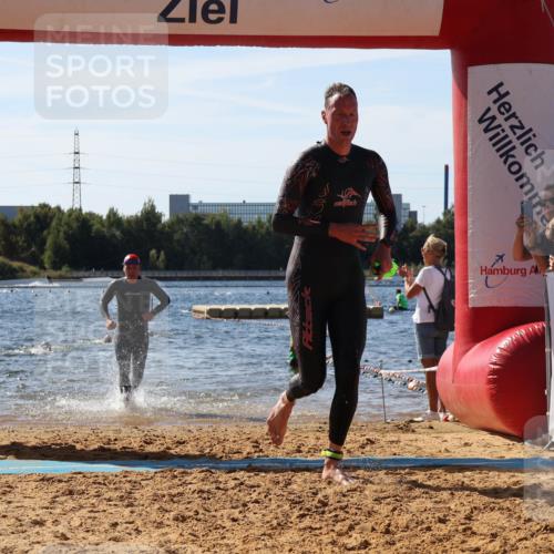 07.09.2025 - 19. Norderstedt Triathlon Luisa Fischer http://msf.ph/oto/8753526 07.09.2025 11:40:30 Schwimmen 226, 824 meine-sportfotos.de