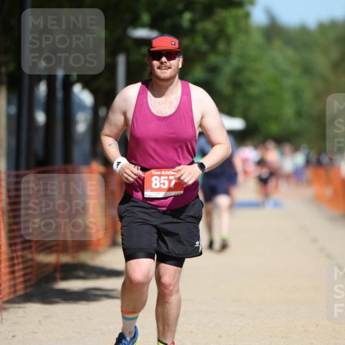 07.09.2025 - 19. Norderstedt Triathlon Michael Strokosch http://msf.ph/oto/8753579 07.09.2025 12:47:41 Laufen 857 meine-sportfotos.de