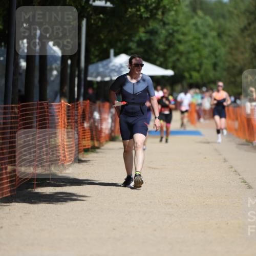 07.09.2025 - 19. Norderstedt Triathlon Michael Strokosch http://msf.ph/oto/8753655 07.09.2025 12:47:46 Laufen 210, 857 meine-sportfotos.de