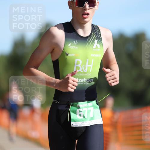 07.09.2025 - 19. Norderstedt Triathlon Michael Strokosch http://msf.ph/oto/8753685 07.09.2025 10:39:37 Laufen 654, 677 meine-sportfotos.de