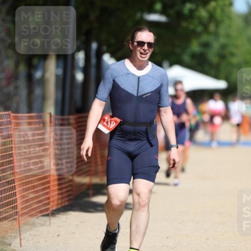 07.09.2025 - 19. Norderstedt Triathlon Michael Strokosch http://msf.ph/oto/8753688 07.09.2025 12:47:53 Laufen 210, 216 meine-sportfotos.de