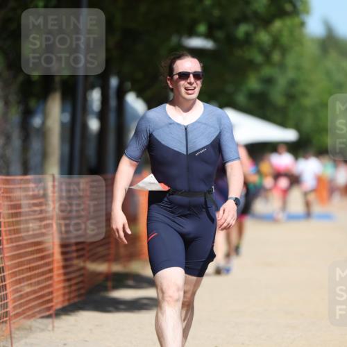 07.09.2025 - 19. Norderstedt Triathlon Michael Strokosch http://msf.ph/oto/8753695 07.09.2025 12:47:53 Laufen 210, 216 meine-sportfotos.de
